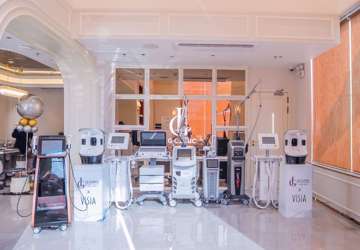 Khu trưng bày thiết bị thẩm mỹ tại chi nhánh LG Clinic Luxury Tân Phú